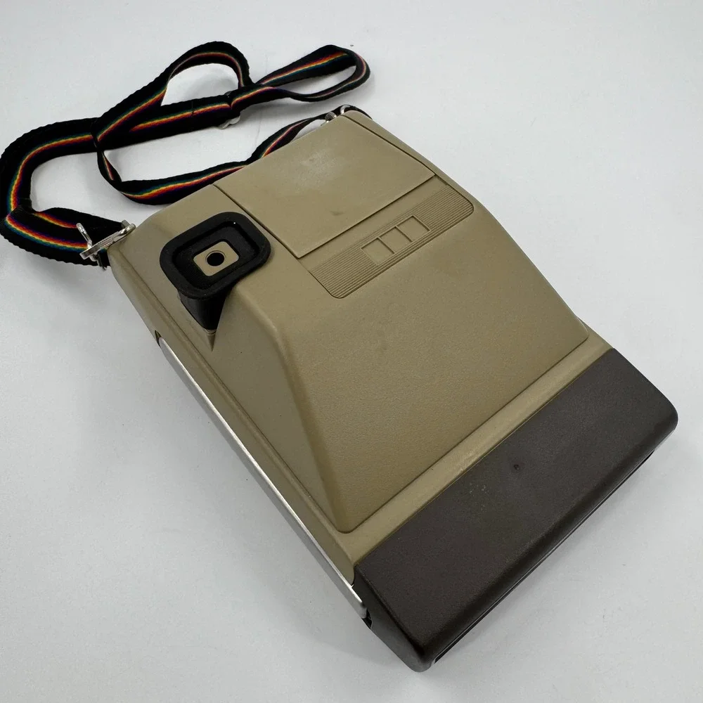 Kodak Partyflash Instant‎ Camera Vintage Tan Brown Made in USA Electronic Flash